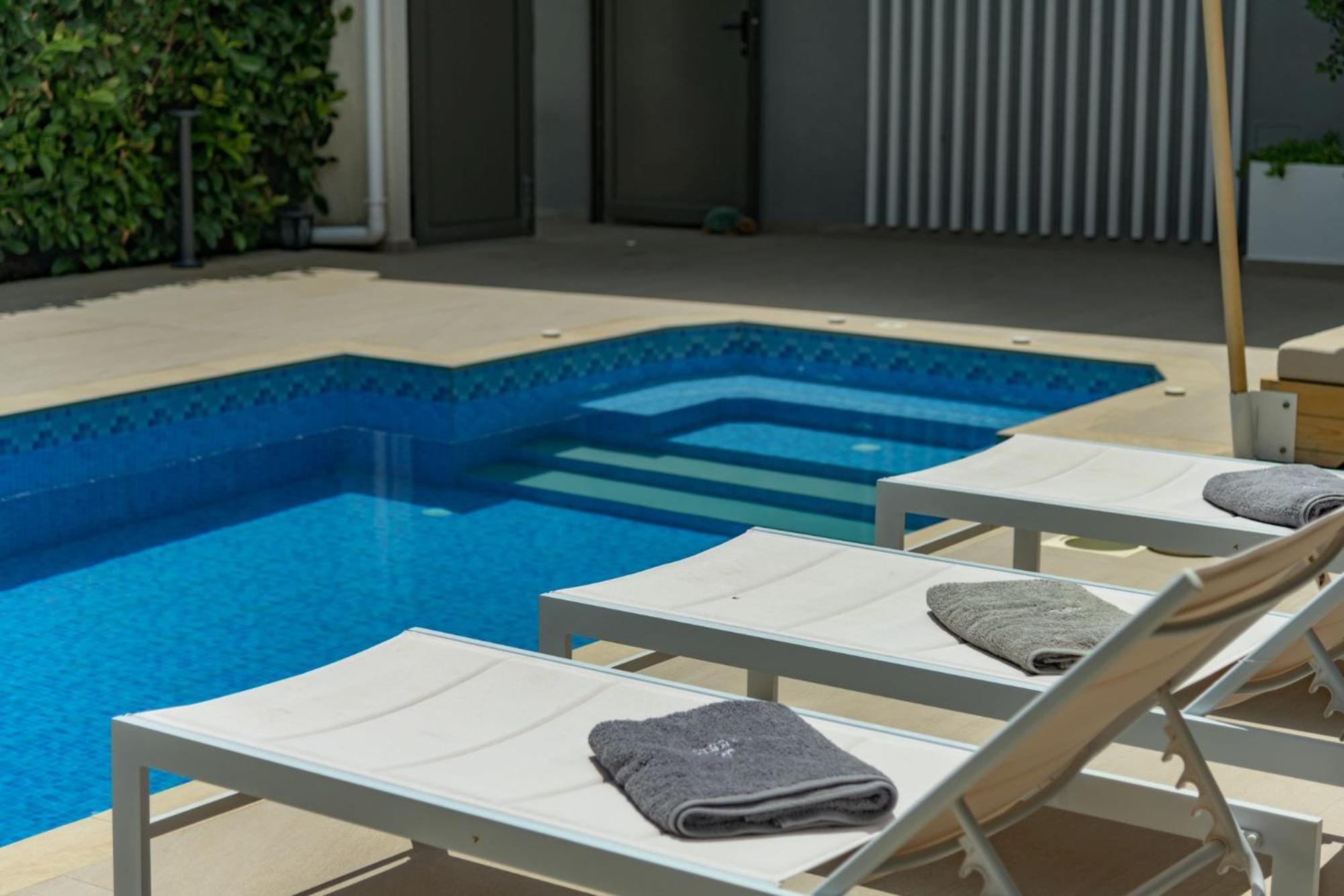 Dareia Suites Plános Buitenkant foto